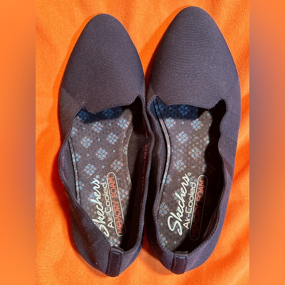 SKECHERS NAVY STRETCHY KNIT FLATS WITH CUSHIONED INSERTS - Picture 9 of 10